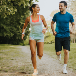 Andrey de Oliveira Pontes apresenta dicas essenciais para uma corrida eficiente, aumentando desempenho e reduzindo impacto.