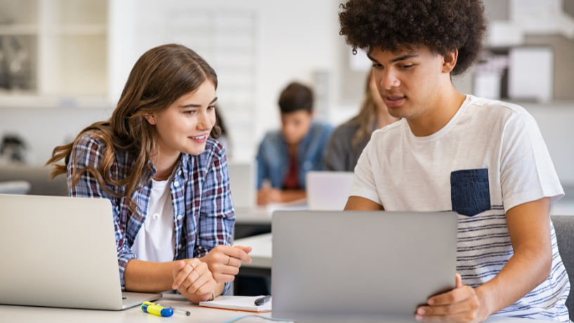 Gustavo Morceli explica como projetos educacionais brasileiros estão conquistando relevância global ao unir inovação, impacto social e qualidade pedagógica.