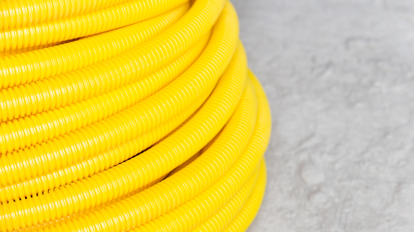 A partir da visão de Elias Assum Sabbag Junior, o texto aborda o reaproveitamento do plástico corrugado no pós-consumo e seus impactos positivos na eficiência energética da indústria.